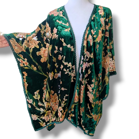 Natural Life Floral Velvet Burnout Kimono Cardigan One size - Picture 3 of 8
